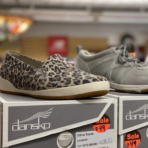 Penn-Lee Footwear | Wilkes-Barre, PA – The Old-Fashioned Shoe Store